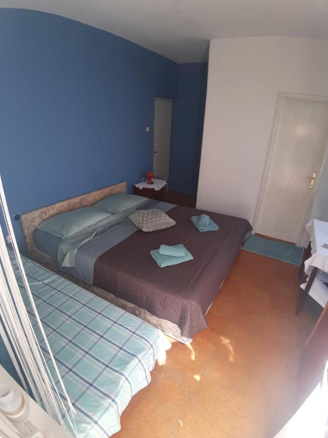 Apartmani Milka ปาโกชตาเน ภายนอก รูปภาพ