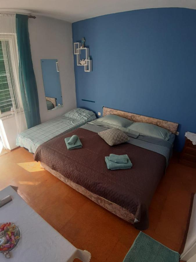 Apartmani Milka ปาโกชตาเน ภายนอก รูปภาพ